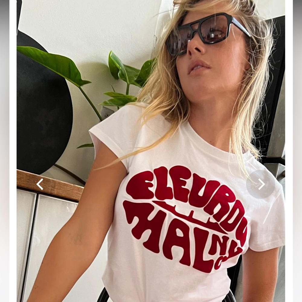 NWT FLEUR LIPS TEE, Size M